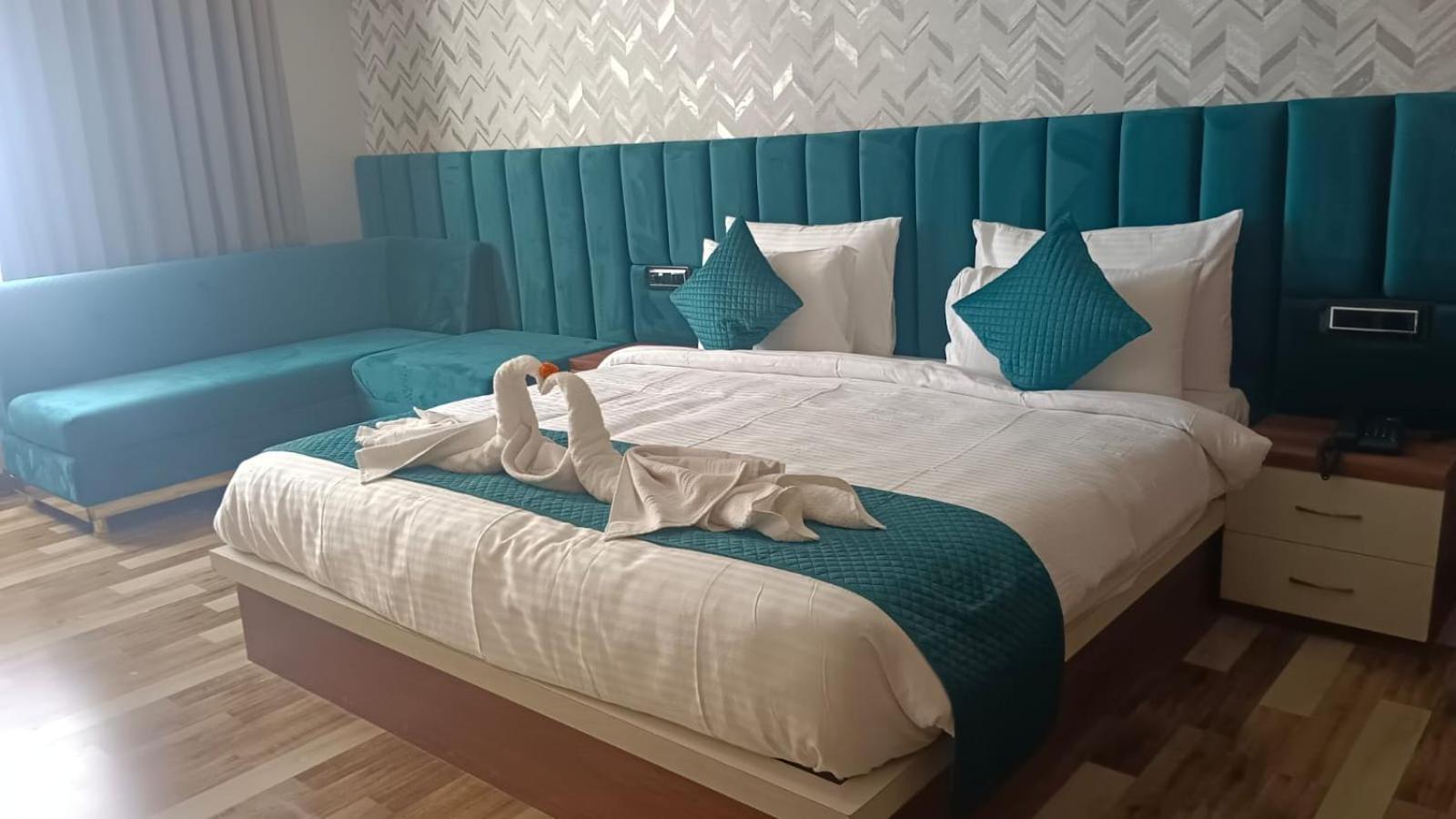 Hotel Golden Peacock Haridwar Luaran gambar